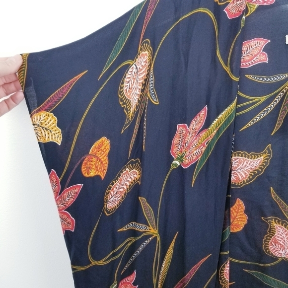 Loft Floral Kimono NWT size XS/S - Picture 7 of 8